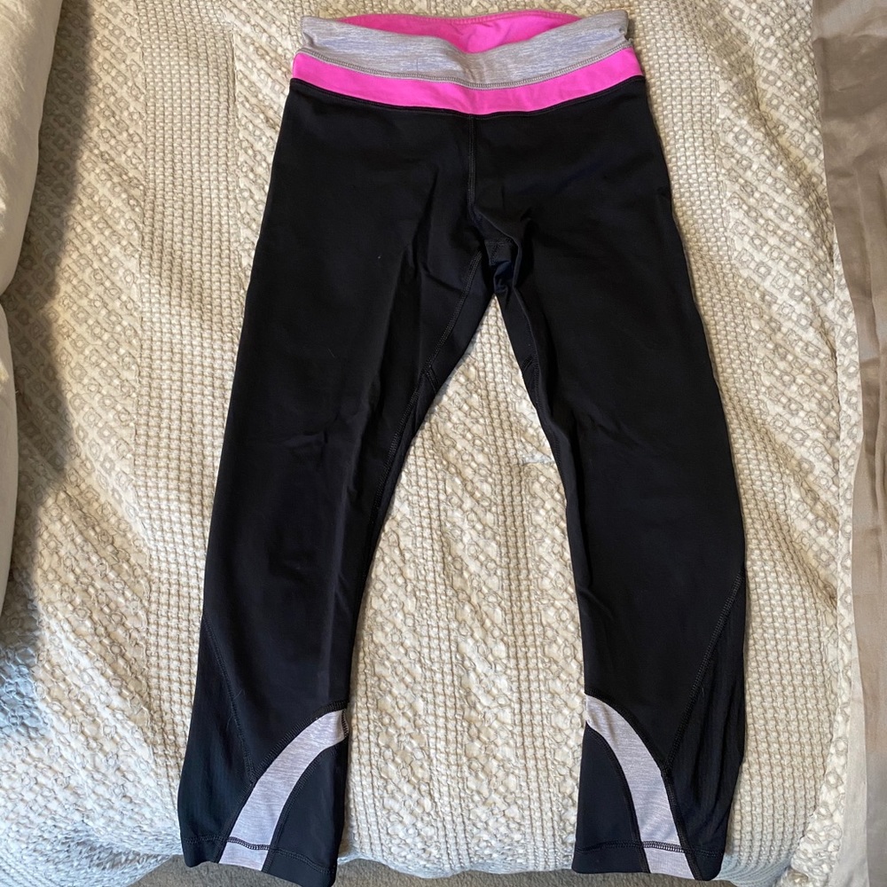 Lululemon leggings size 4